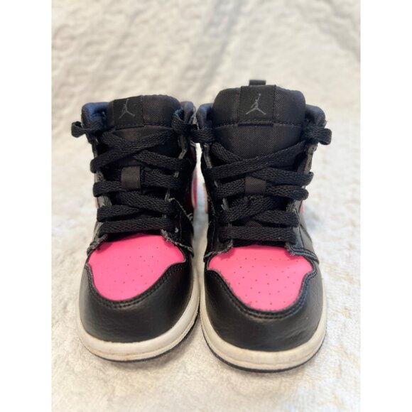 Nike Air Jordan 1 Retro High GS Black Hyper Pink Toddler Sneakers Size 6C - Picture 3 of 13